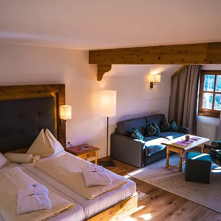 فندق Hinteregger 4*