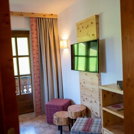 Hinteregger באד קליניקירשהיים